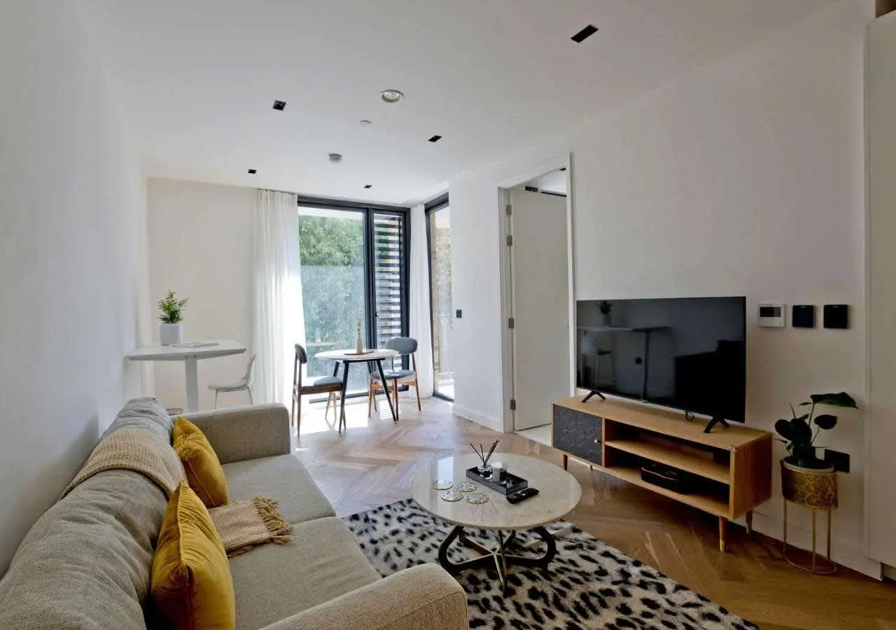 ae9olk9bgiwrornb9hr2