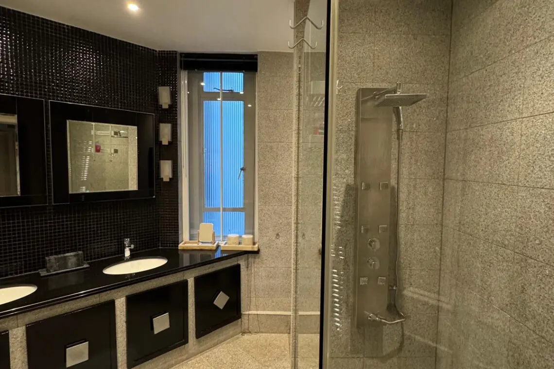 pdhj8l8fbzta5x67mo73