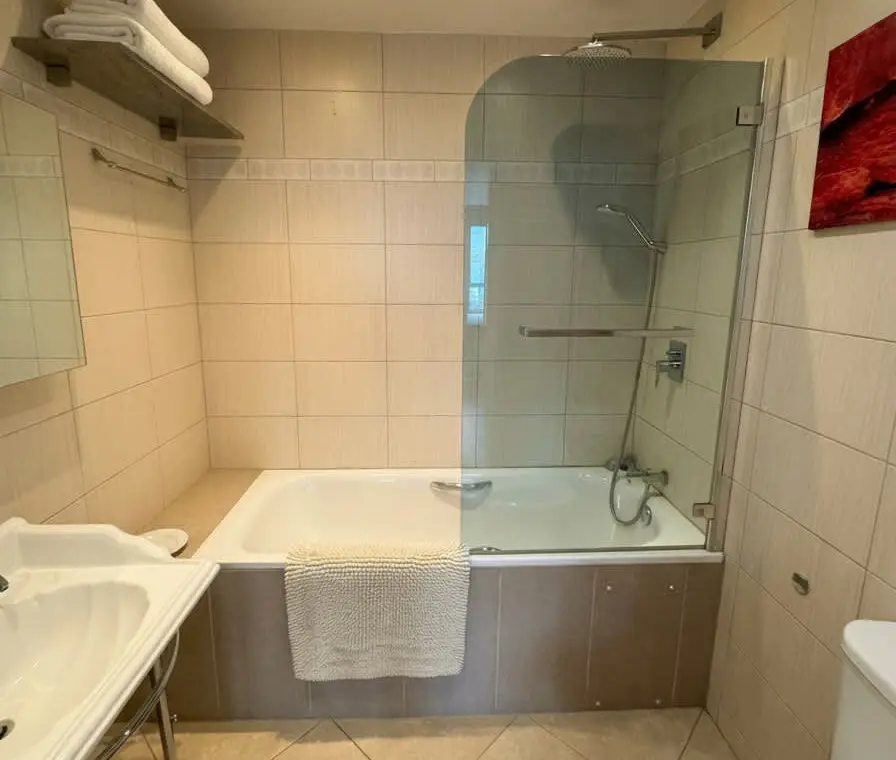 heqscxfiyaqrokbg2dqt