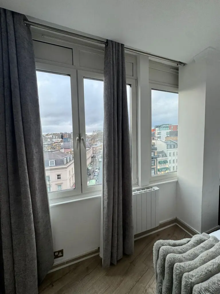 zfddyrsdbrjnvqkvq29e