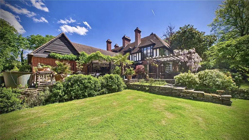 c6jjjxkuuvkdemhpop72