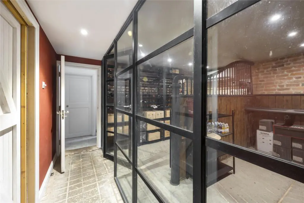 dn0bthv5vzenmgofipyc