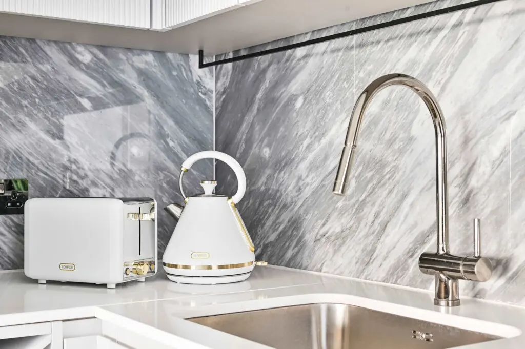 ovmckrjtwgsmnawzea9e